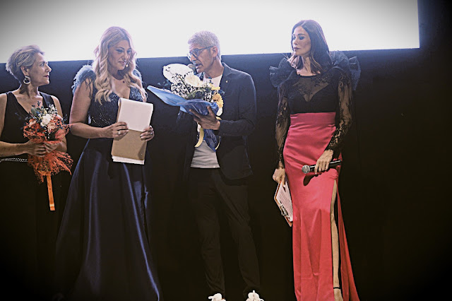 Moda sotto la Cascata: Isola del Liri celebra l’eleganza con l’ospite d’onore Manuela Arcuri