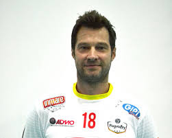 Uno scambio di “palleggi” con Matej Cernic