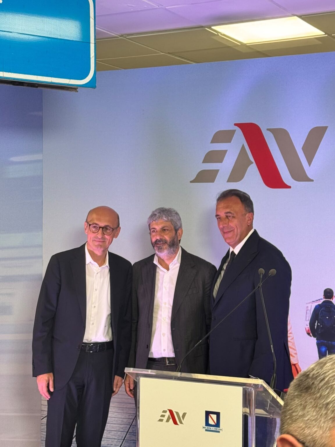 Il treno che può cambiare Napoli: con il nuovo orario EAV la città gioca la carta di turismo, eventi e vivibilità