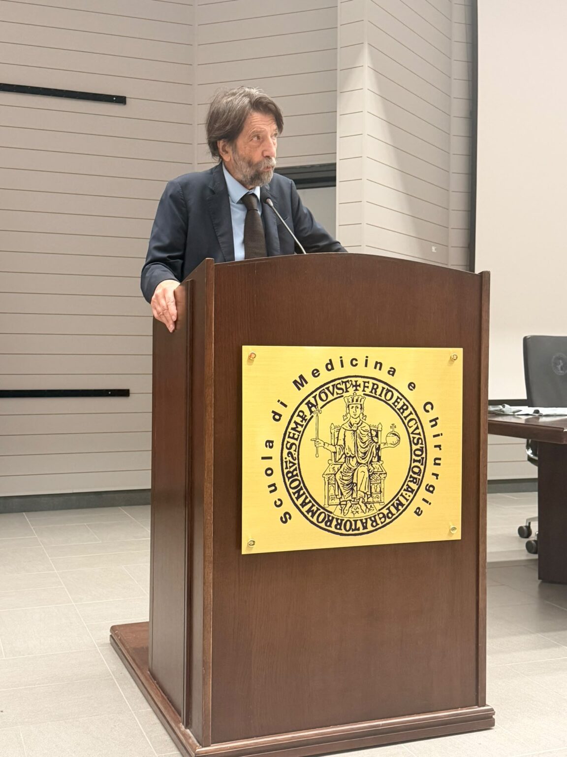 Massimo Cacciari alla Federico II: “L’Intelligenza Artificiale deve essere usata, non subirla”